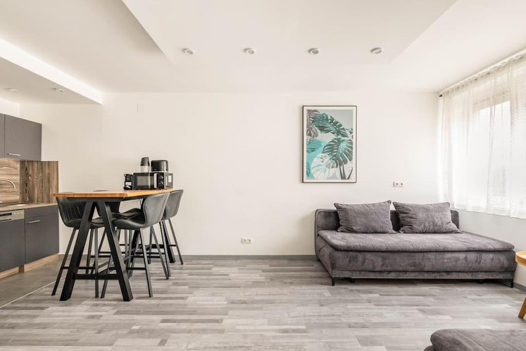 Cozy Renovated Apartment Close To Schoenbrunn Palace Wien Eksteriør bilde