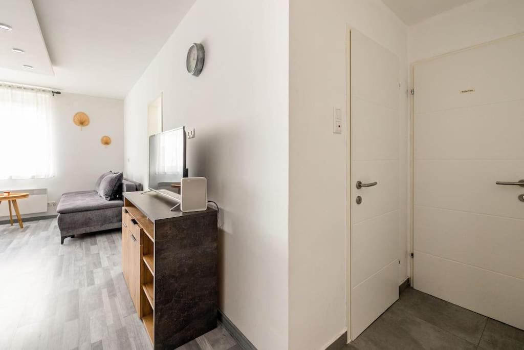 Cozy Renovated Apartment Close To Schoenbrunn Palace Wien Eksteriør bilde
